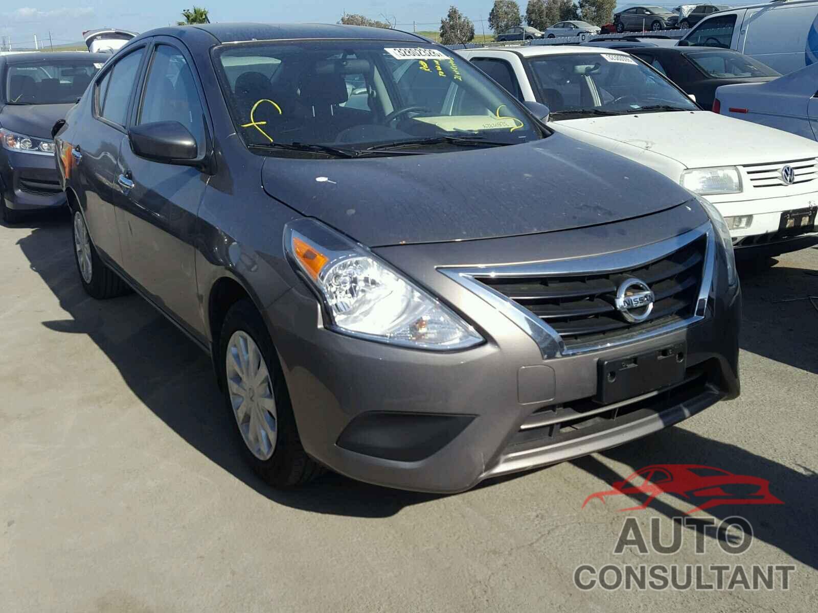 NISSAN VERSA 2017 - 3N1CN7AP4HL808811