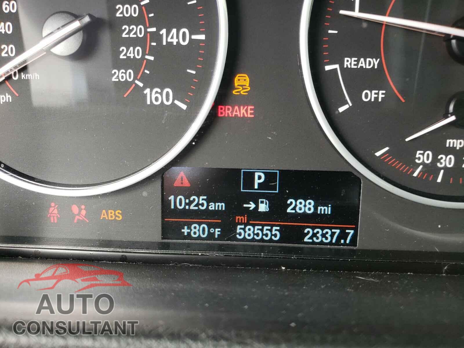 BMW 3 SERIES 2016 - WBA8E3C51GK501858