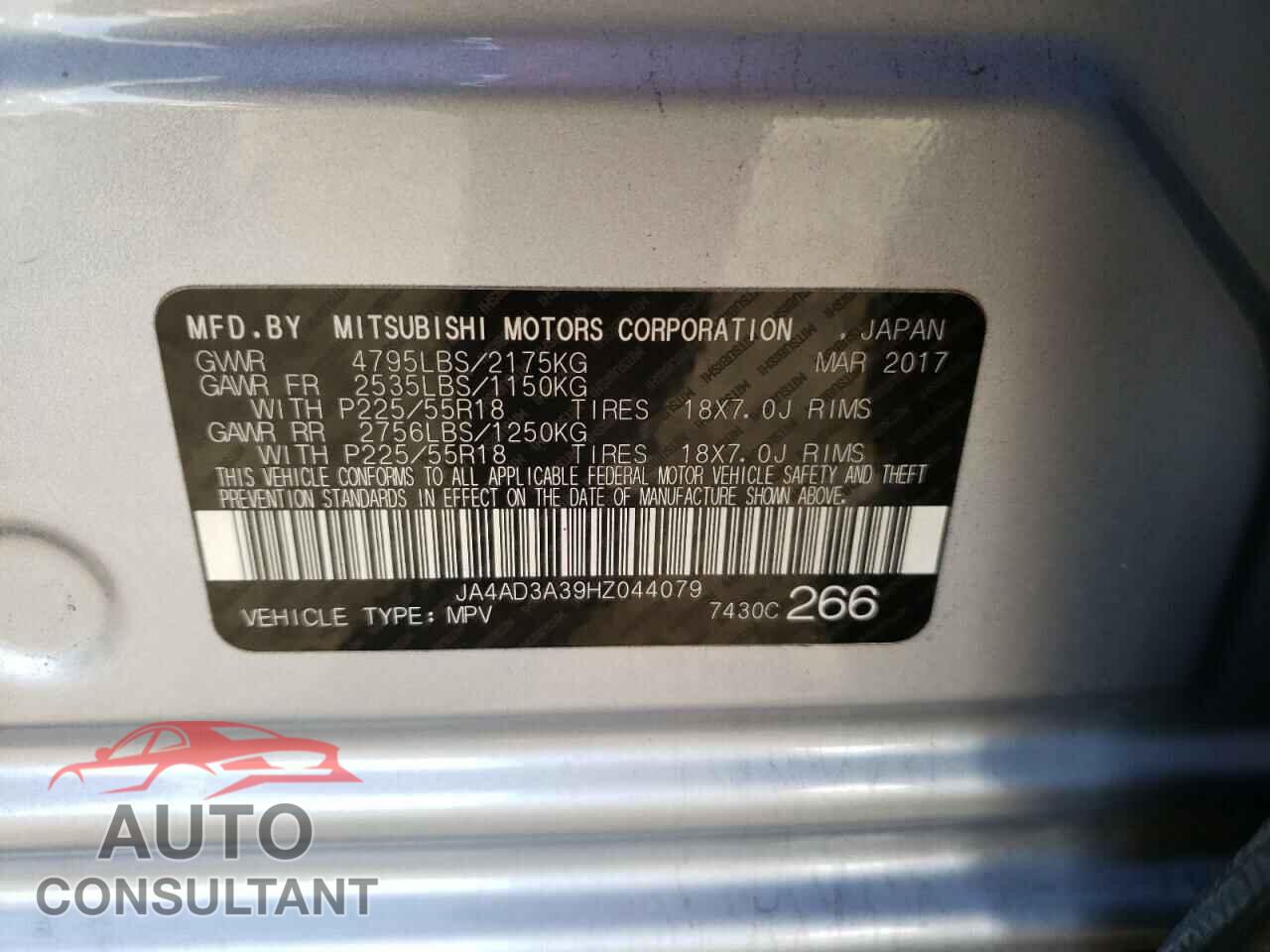 MITSUBISHI OUTLANDER 2017 - JA4AD3A39HZ044079