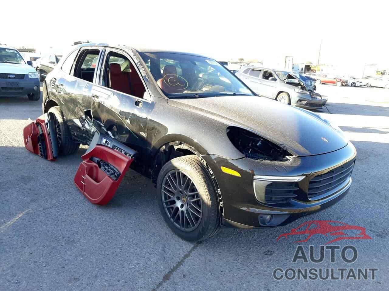 PORSCHE CAYENNE 2017 - WP1AA2A28HKA80305