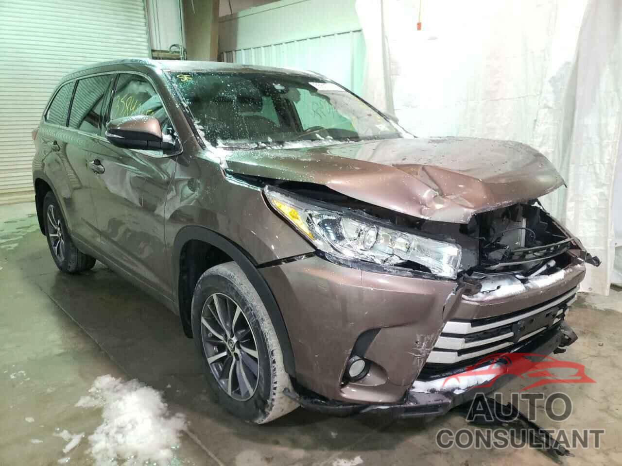 TOYOTA HIGHLANDER 2018 - 5TDJZRFHXJS816658