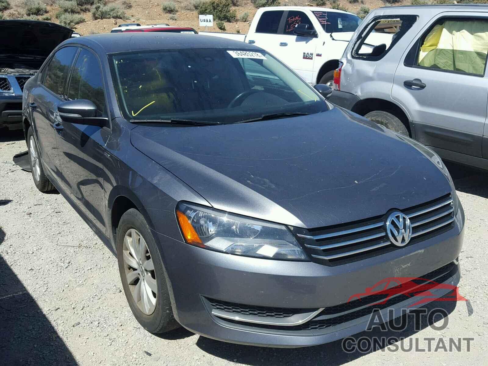 VOLKSWAGEN PASSAT 2015 - 1VWAT7A38FC029070