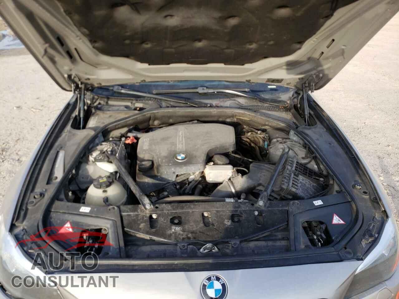 BMW 5 SERIES 2016 - WBA5A5C58GG347730