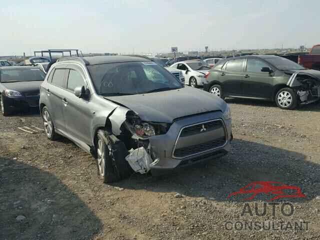 MITSUBISHI OUTLANDER 2015 - 4A4AJ4AW1FE609615