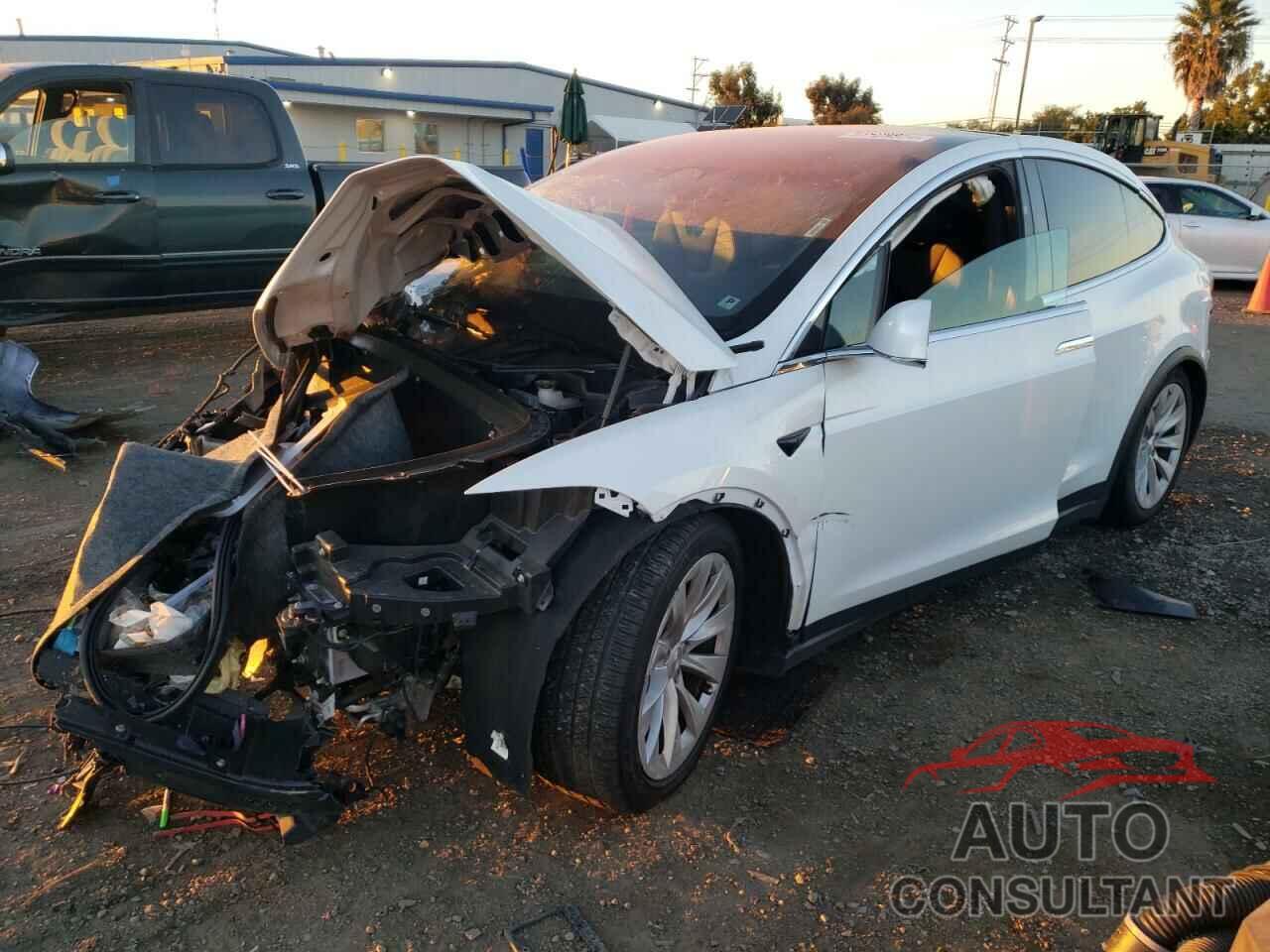 TESLA MODEL X 2020 - 5YJXCDE25LF301599