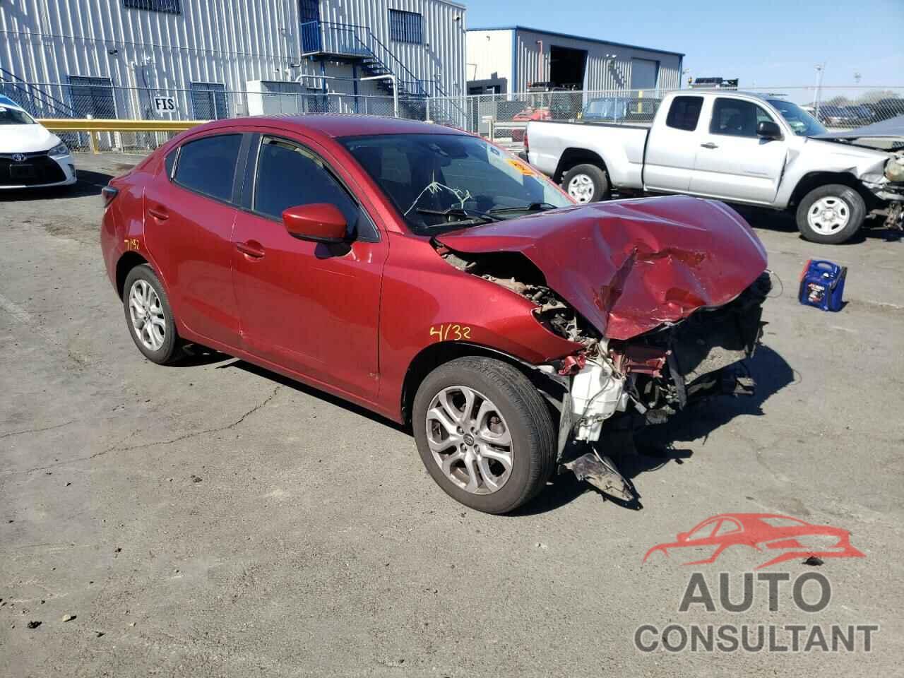 TOYOTA YARIS 2017 - 3MYDLBYV5HY147146