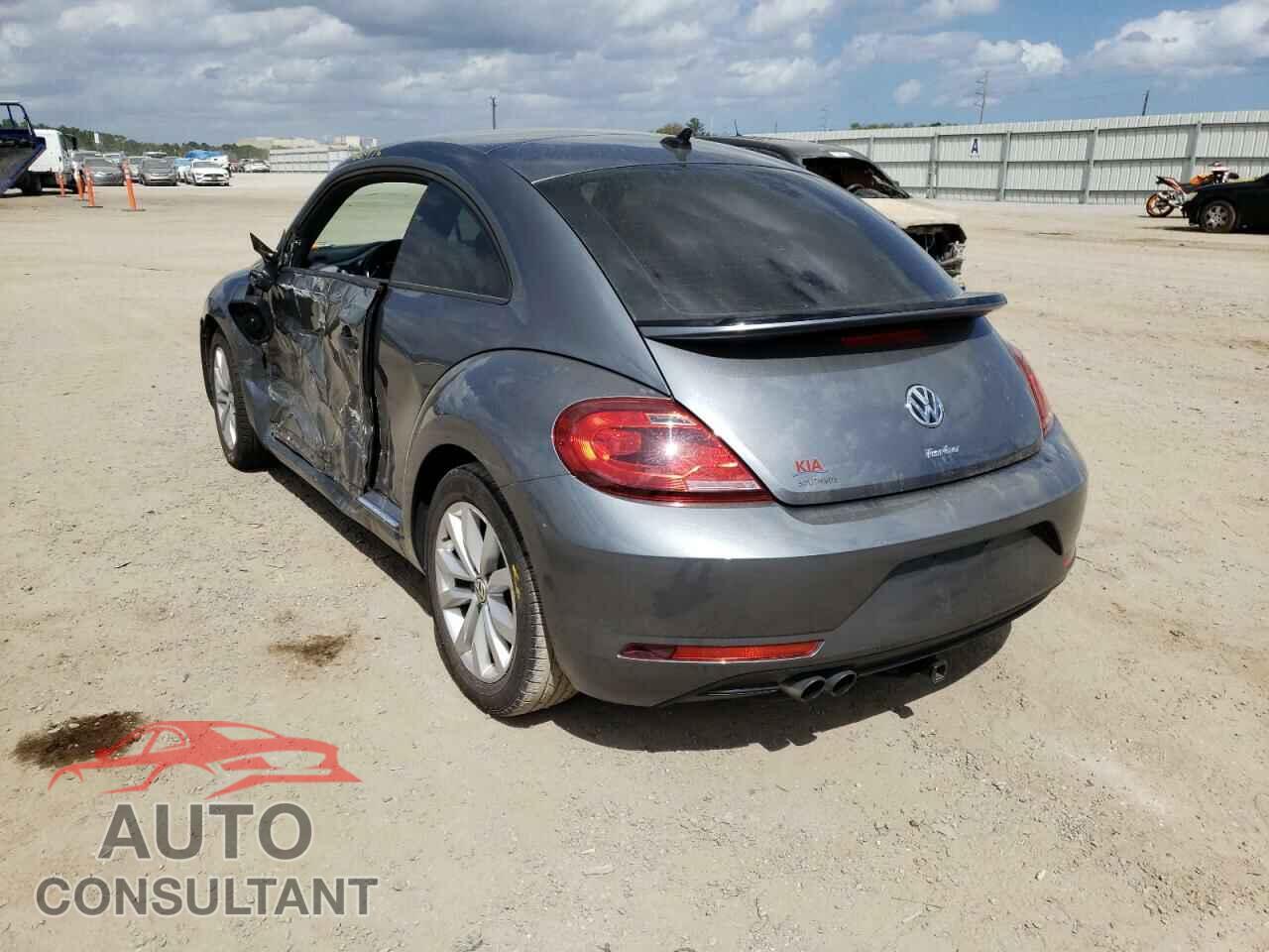 VOLKSWAGEN BEETLE 2017 - 3VWF17ATXHM623060