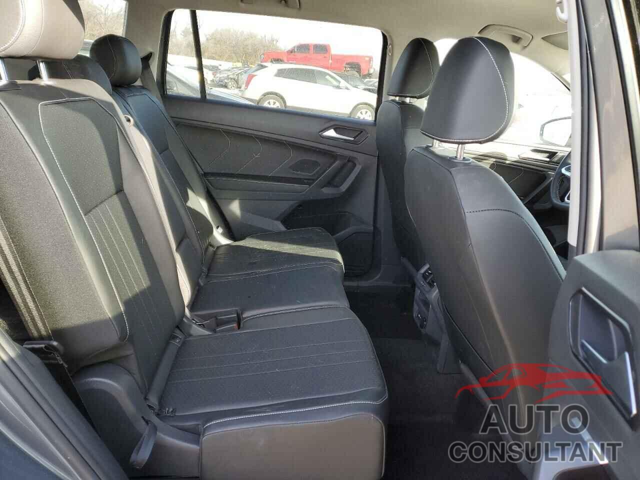 VOLKSWAGEN TIGUAN 2023 - 3VV3B7AX4PM056365