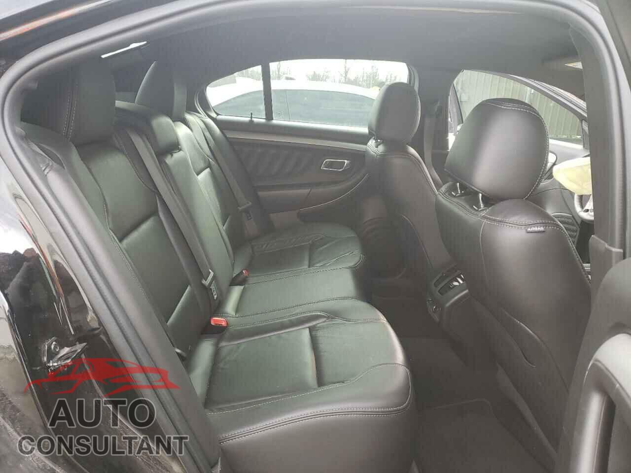 FORD TAURUS 2019 - 1FAHP2E86KG102704
