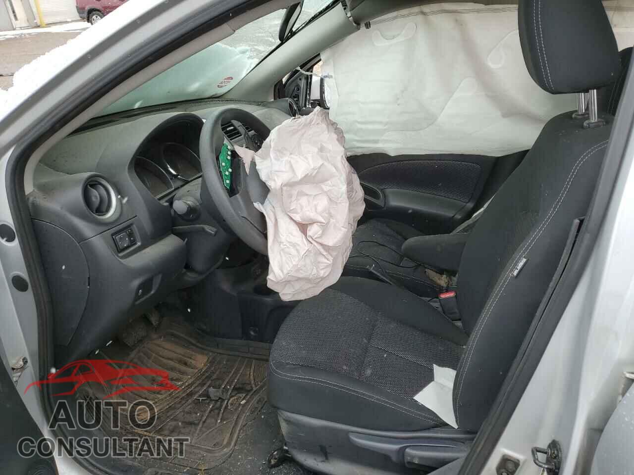 NISSAN VERSA 2017 - 3N1CN7AP9HK471607