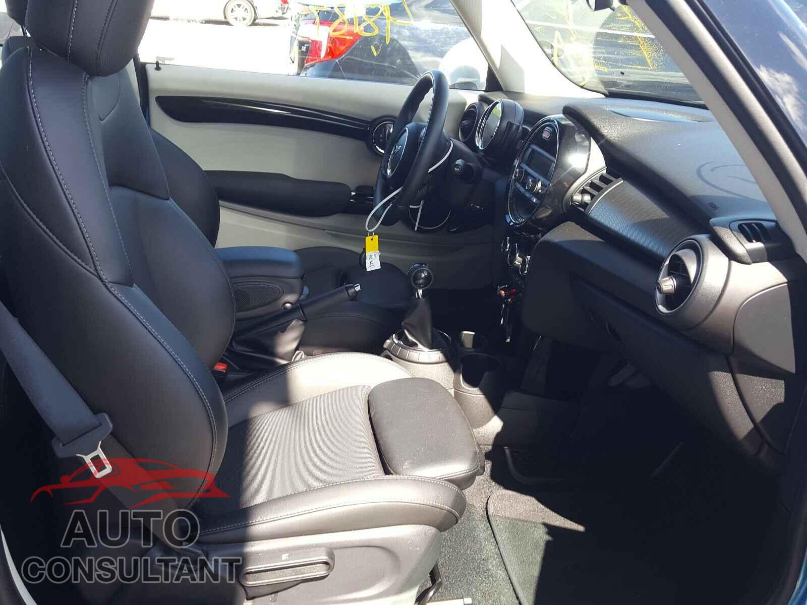 MINI COOPER 2015 - WMWXP7C53F2A59969