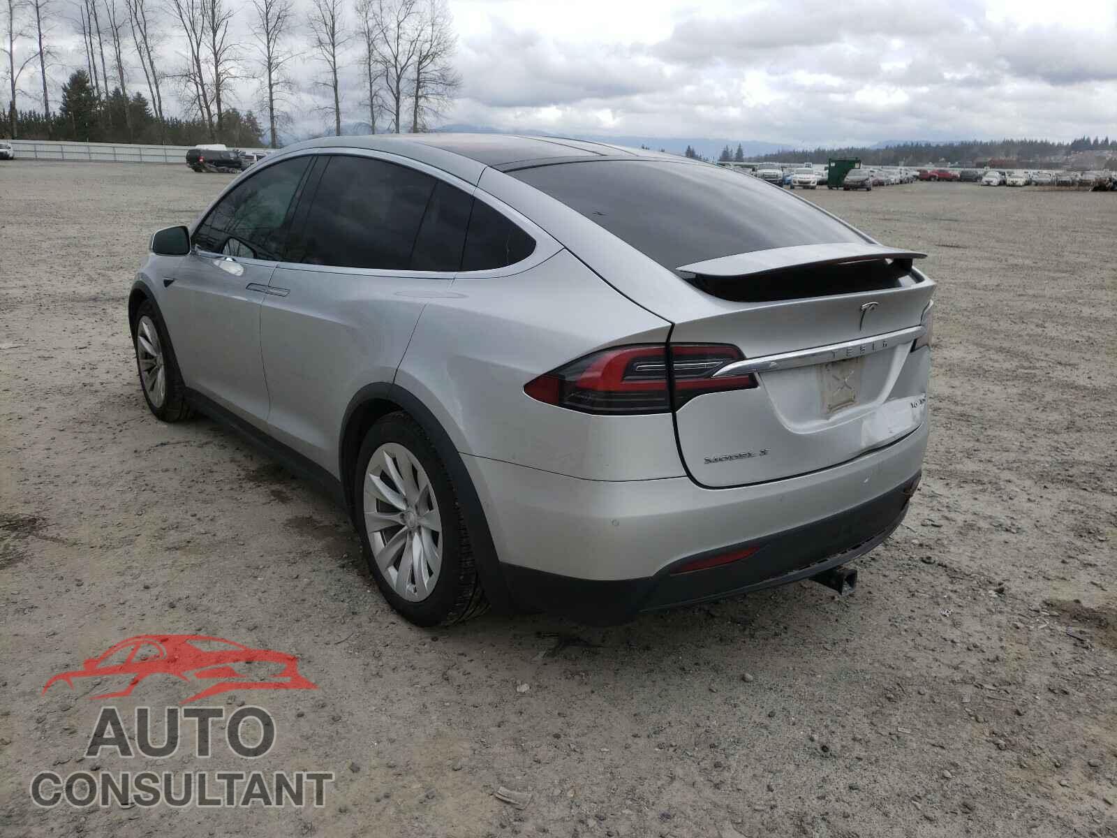 TESLA MODEL X 2017 - 5YJXCDE27HF056439