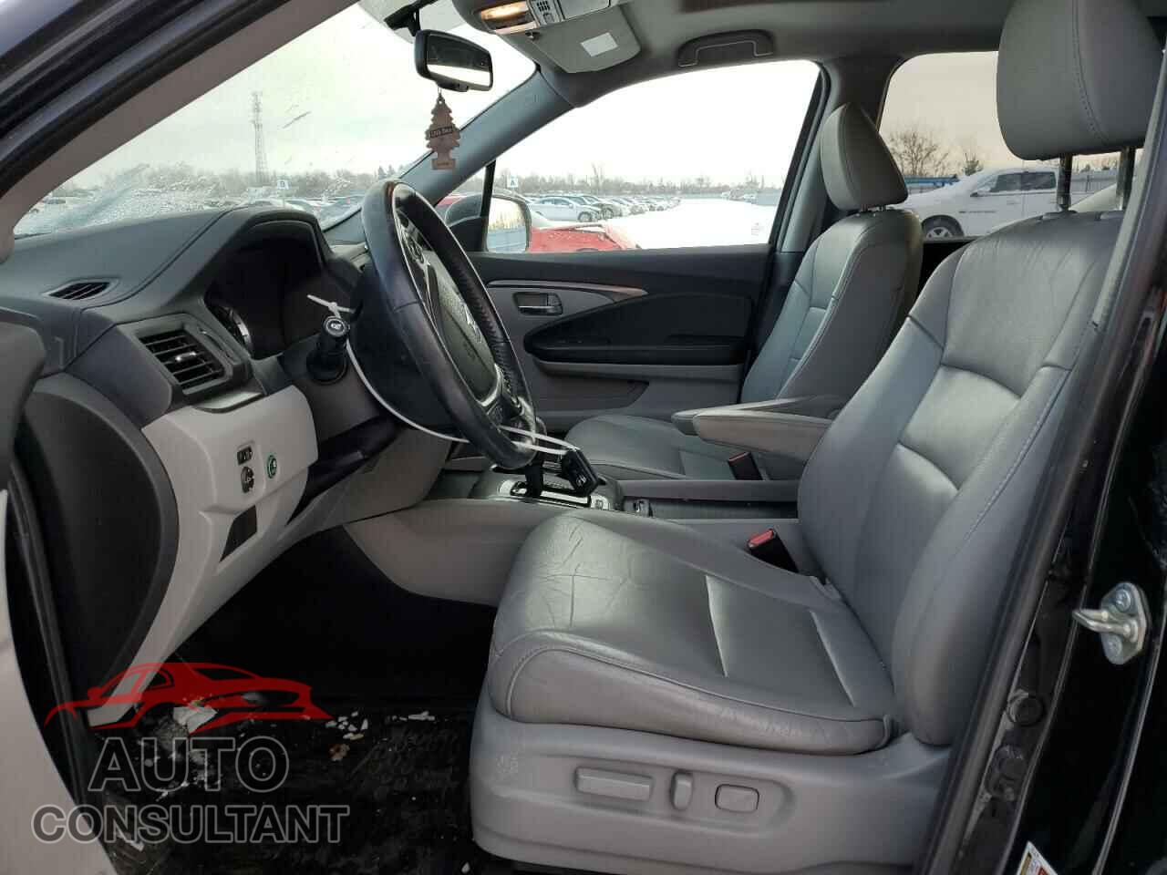 HONDA PILOT 2016 - 5FNYF6H53GB082404