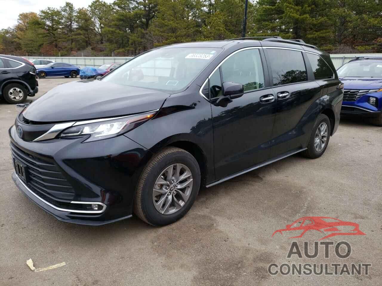 TOYOTA SIENNA 2022 - 5TDJSKFC7NS044044