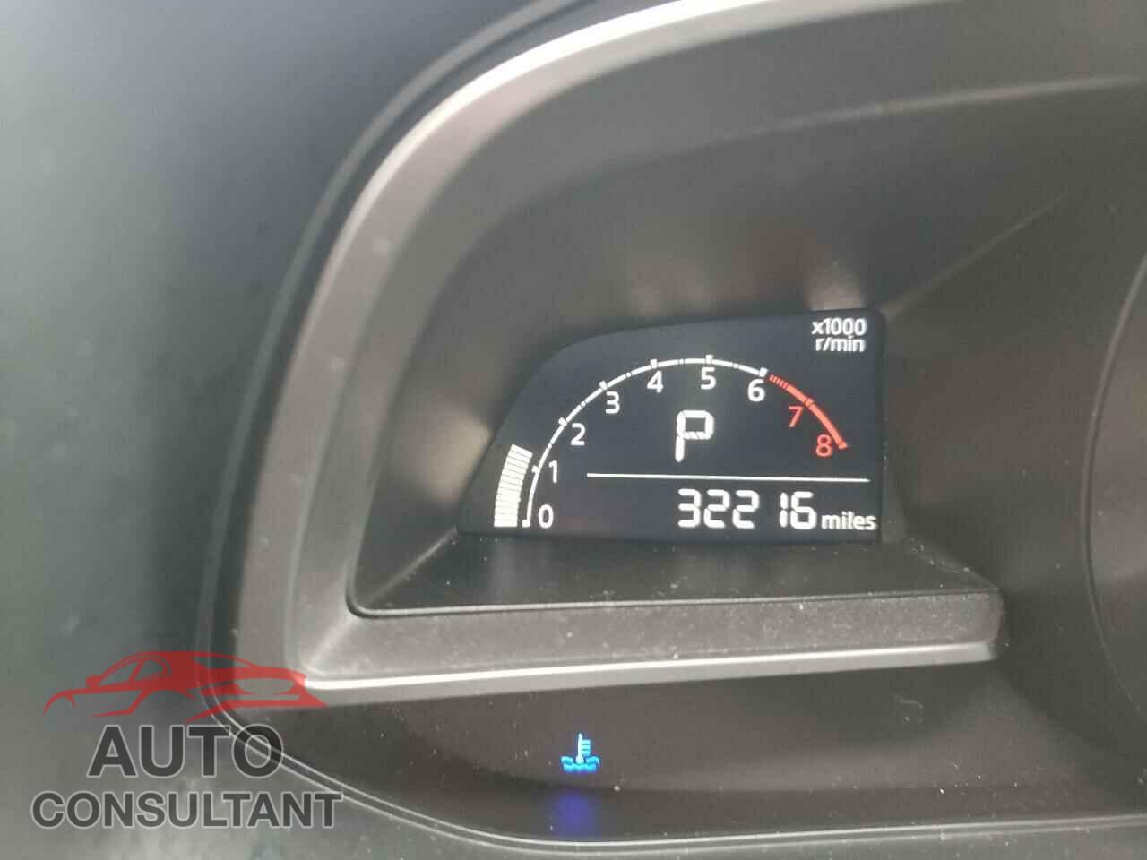 MAZDA 3 2018 - 3MZBN1V30JM172575