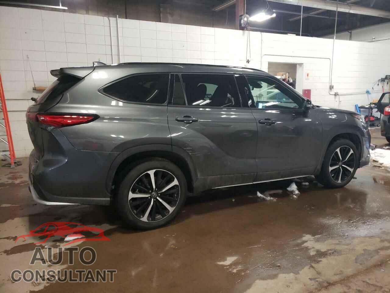 TOYOTA HIGHLANDER 2021 - 5TDJZRBH9MS133473