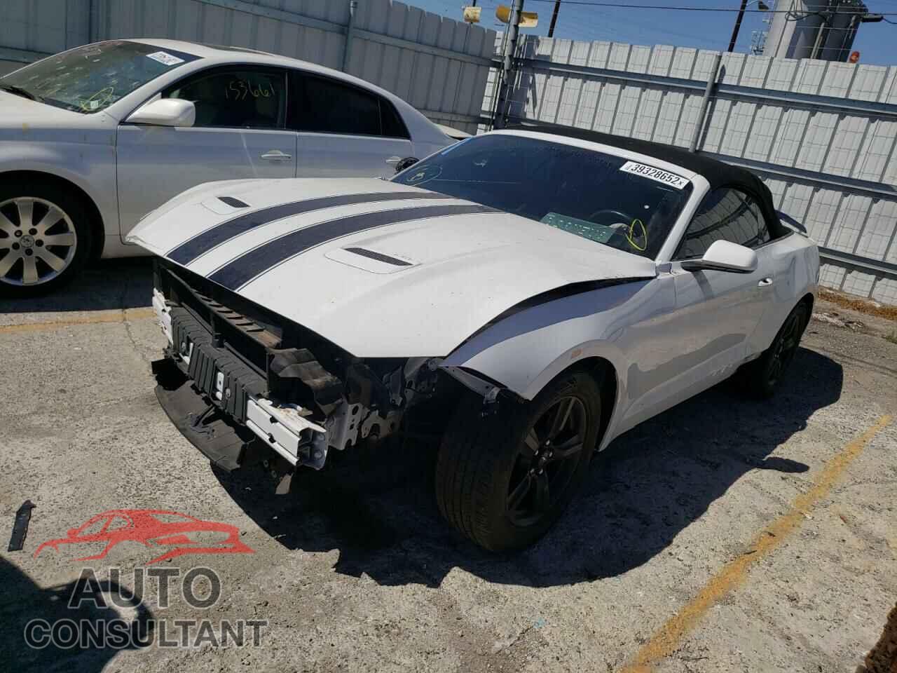 FORD MUSTANG 2019 - 1FATP8UH1K5158818