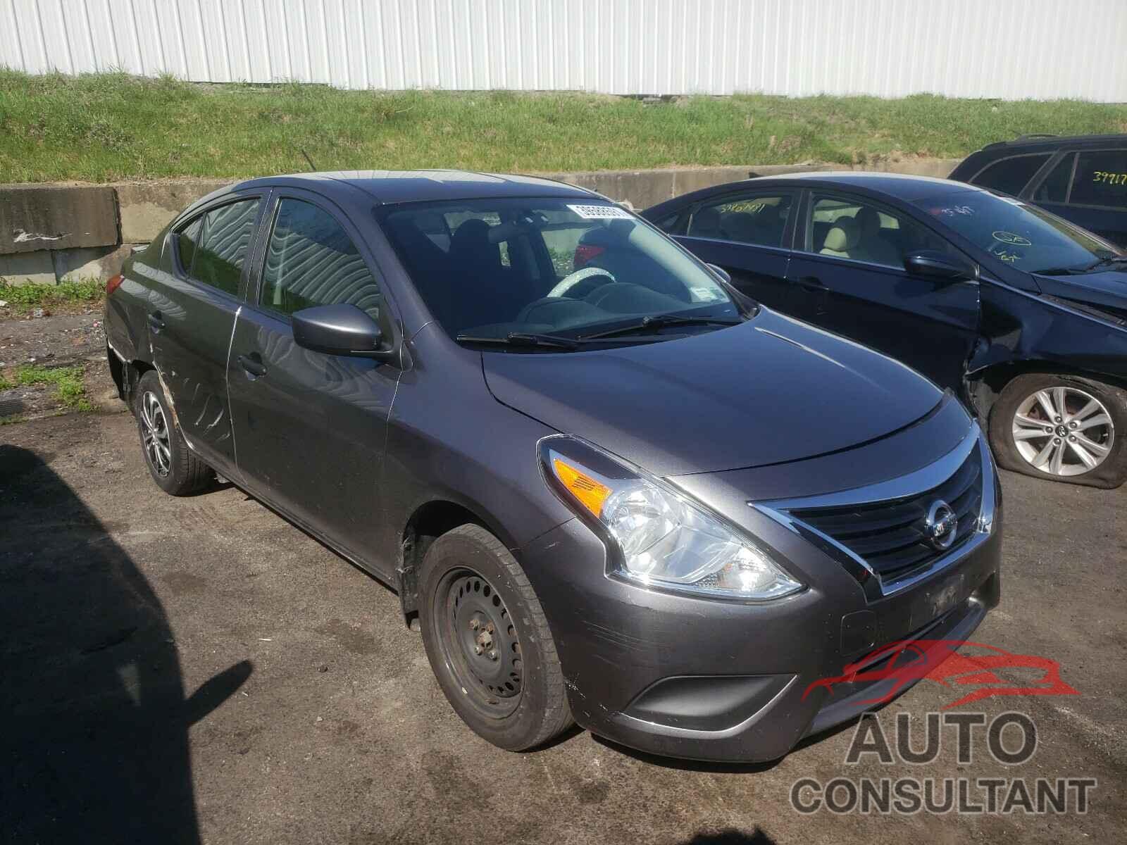 NISSAN VERSA 2017 - 3N1CN7APXHL819652