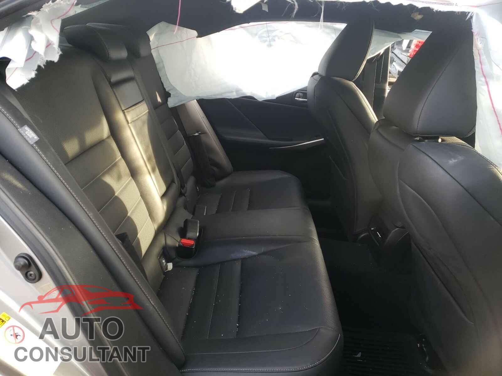 LEXUS IS 2016 - JTHCE1D22G5010671