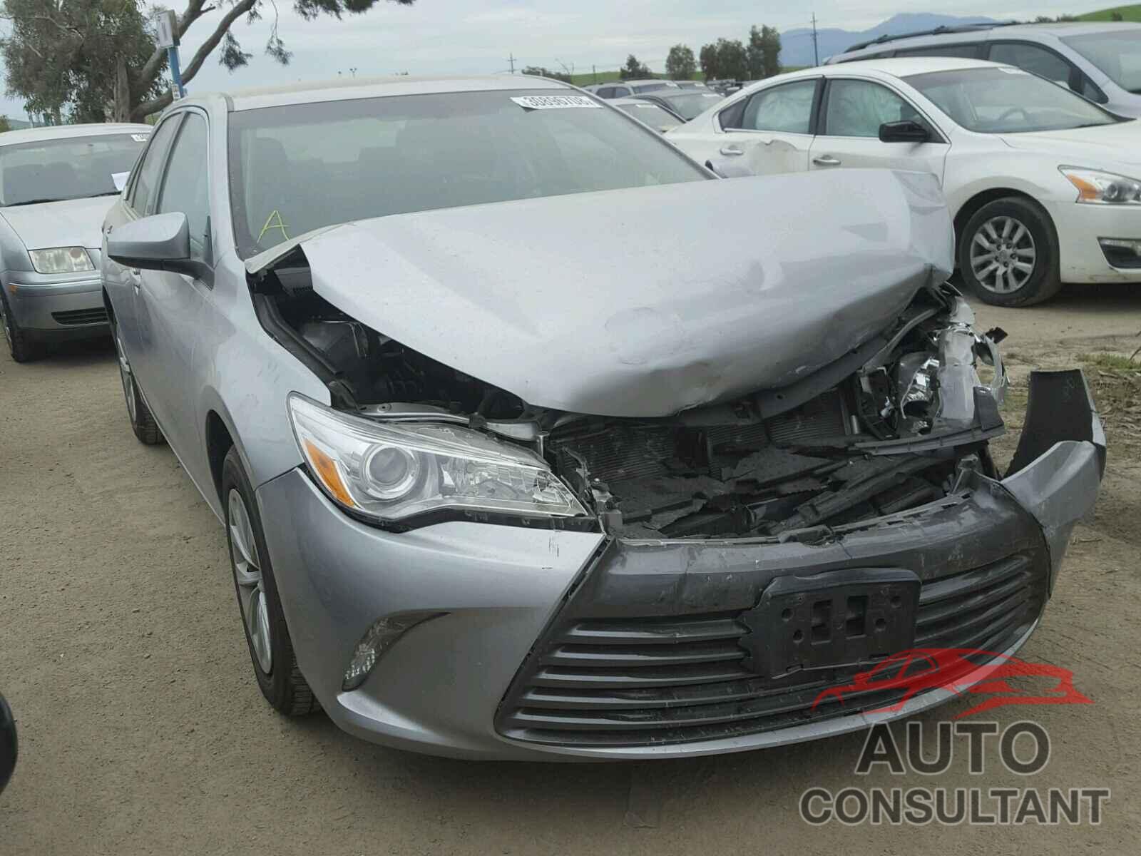 TOYOTA CAMRY 2015 - 4T4BF1FK3FR504664