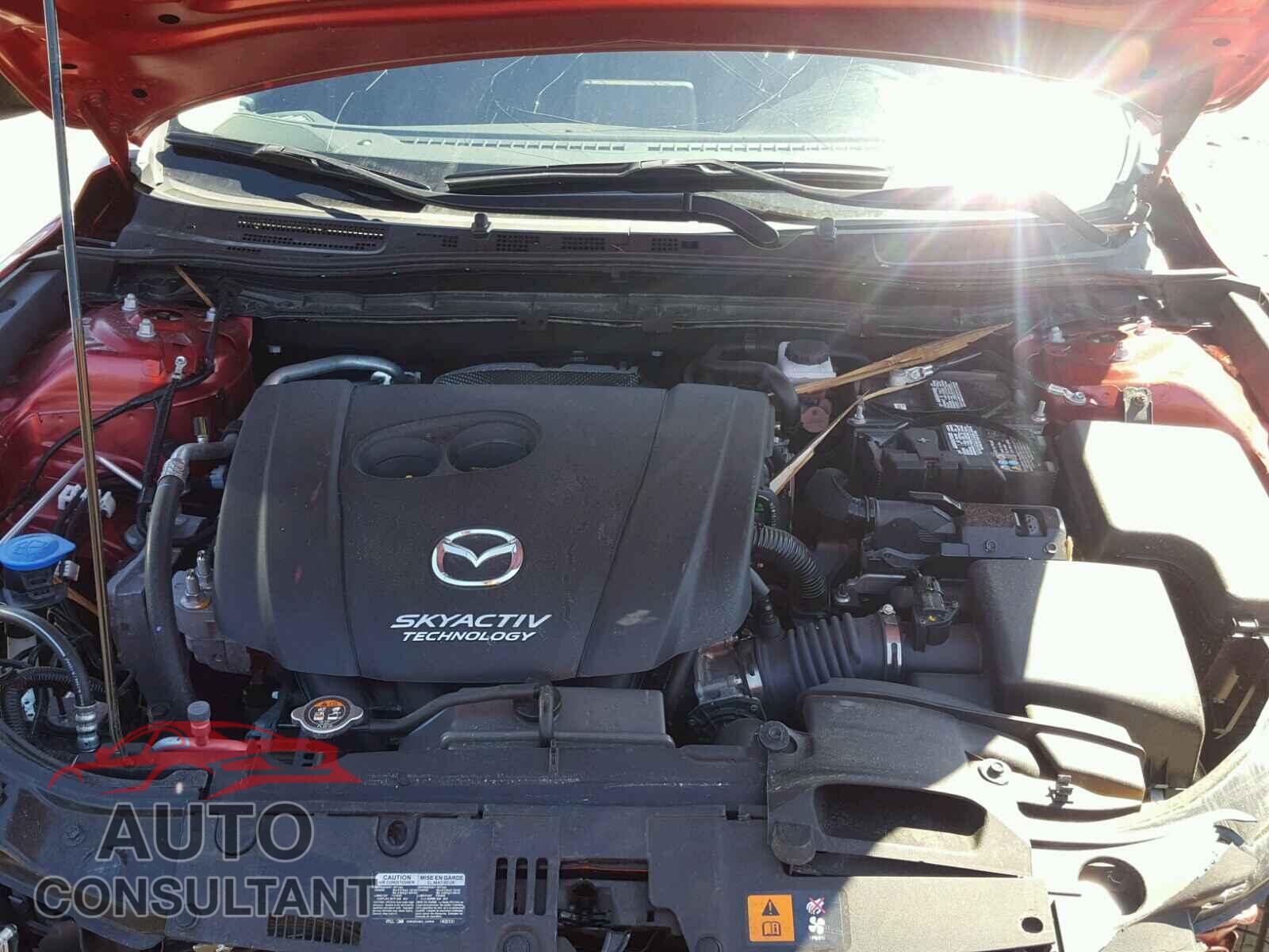 MAZDA 3 2017 - 3MZBN1V77HM148996