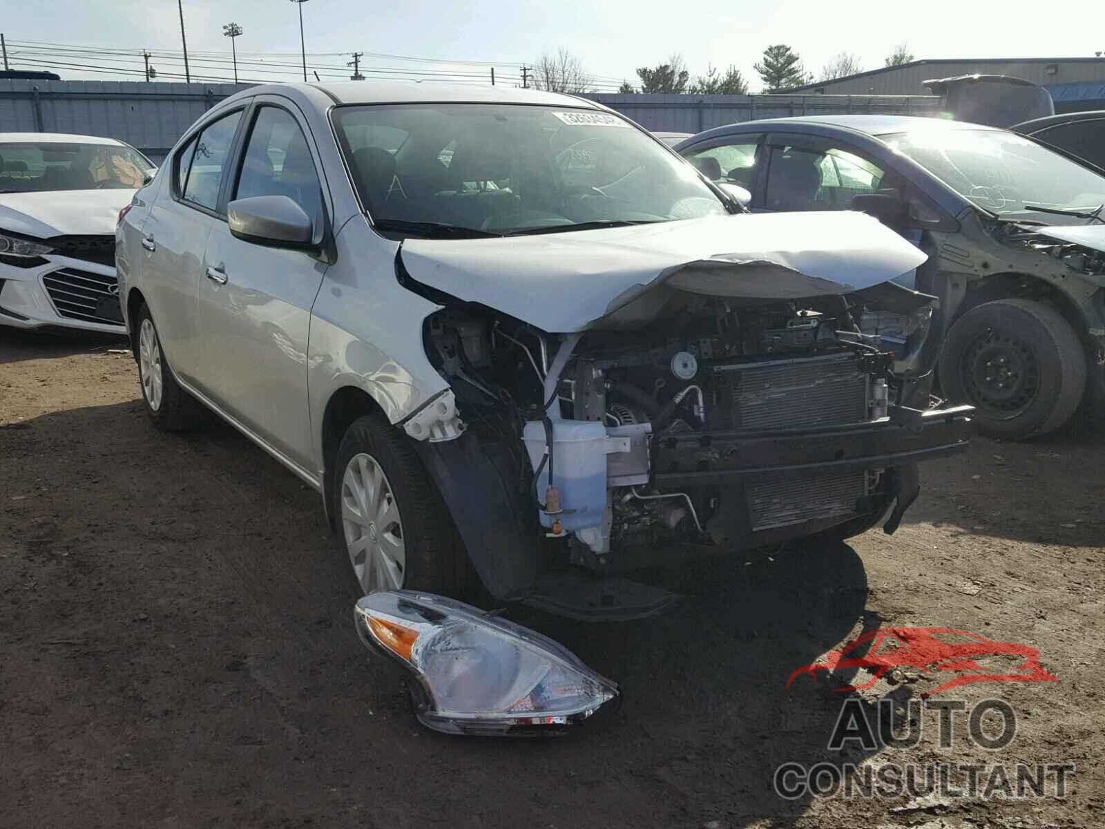 NISSAN VERSA 2017 - 3N1CN7APXHK472622