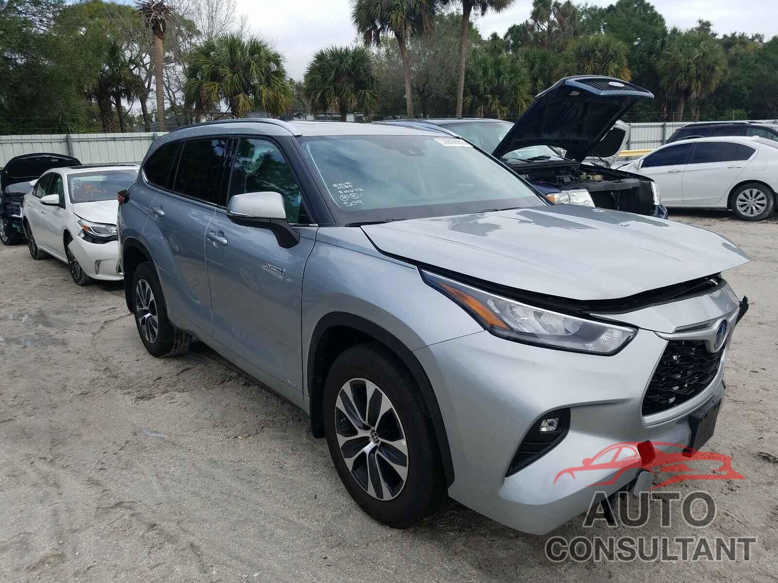 TOYOTA HIGHLANDER 2020 - 5TDHBRCH6LS512642
