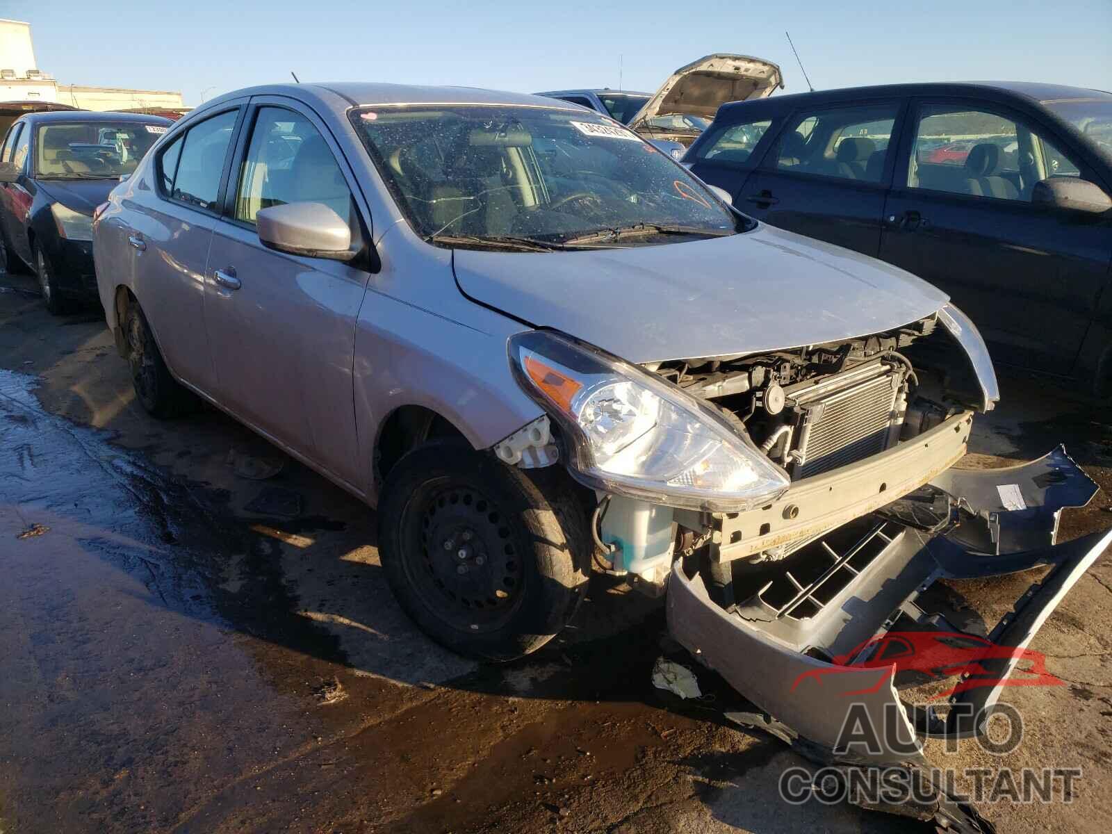 NISSAN VERSA 2017 - 3N1CN7AP9HL811753