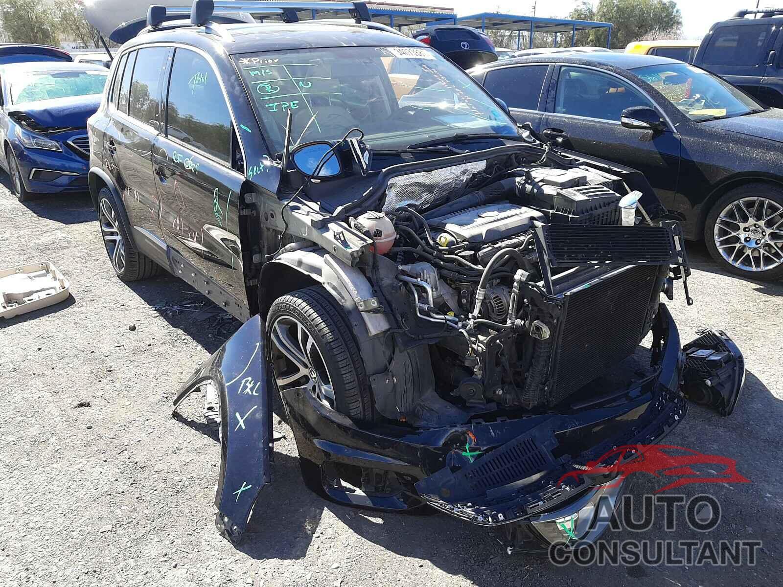 VOLKSWAGEN TIGUAN 2017 - WVGVV7AX4HW502574