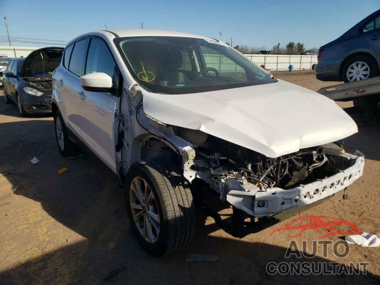 FORD ESCAPE 2017 - 1FMCU9GD8HUA56993