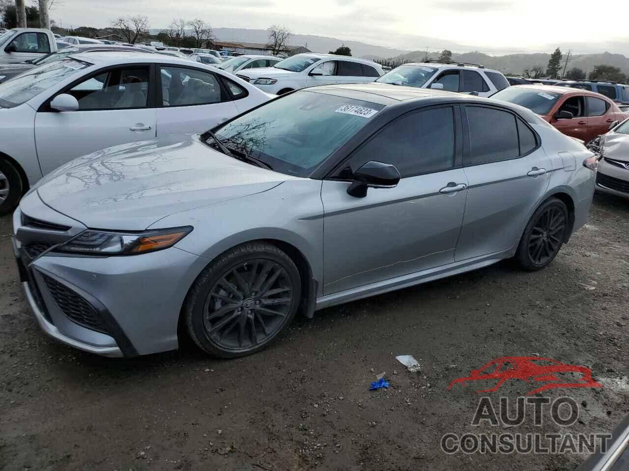 TOYOTA CAMRY 2021 - 4T1KZ1AK3MU060112