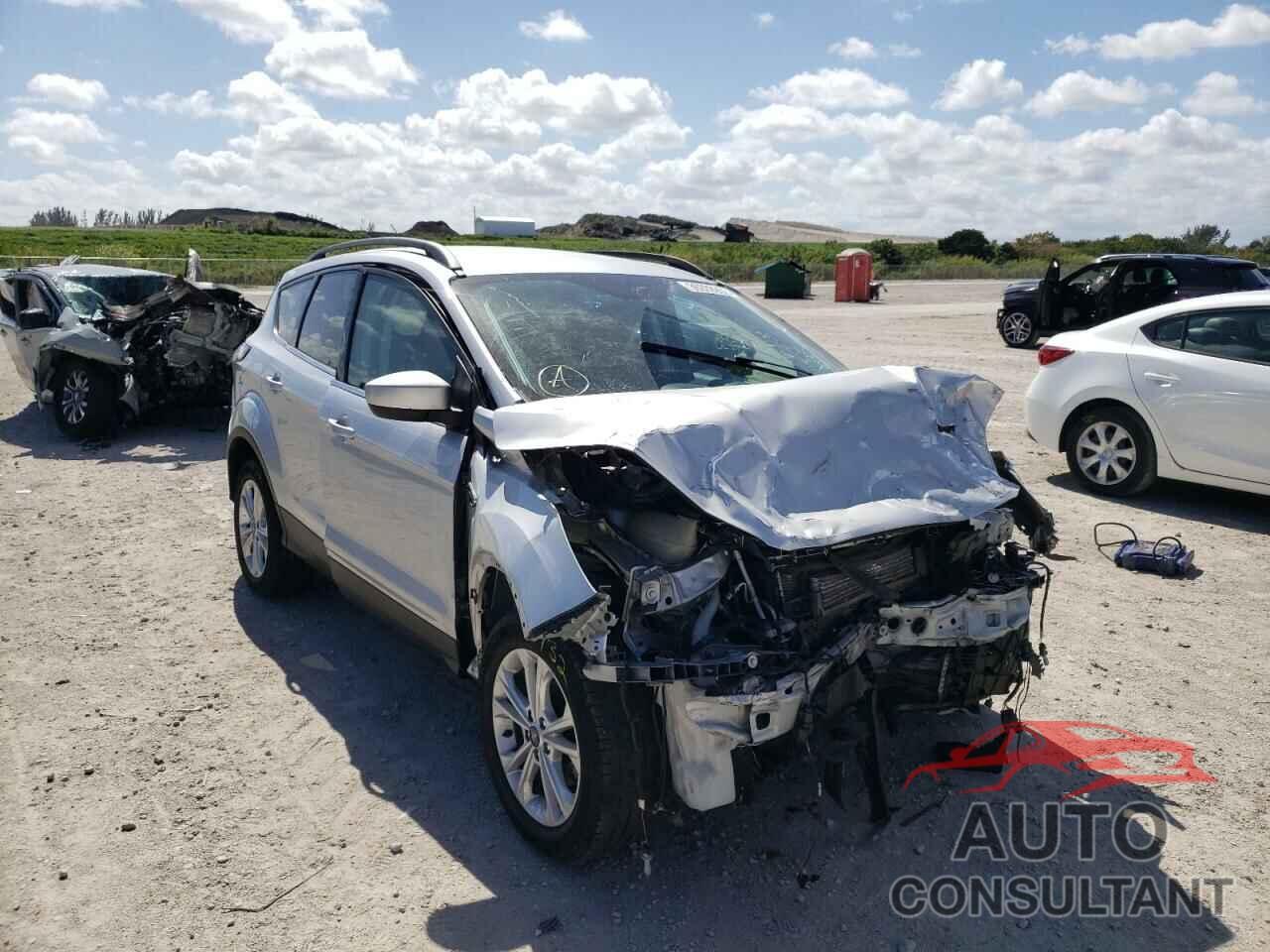 FORD ESCAPE 2018 - 1FMCU0GD8JUC27209