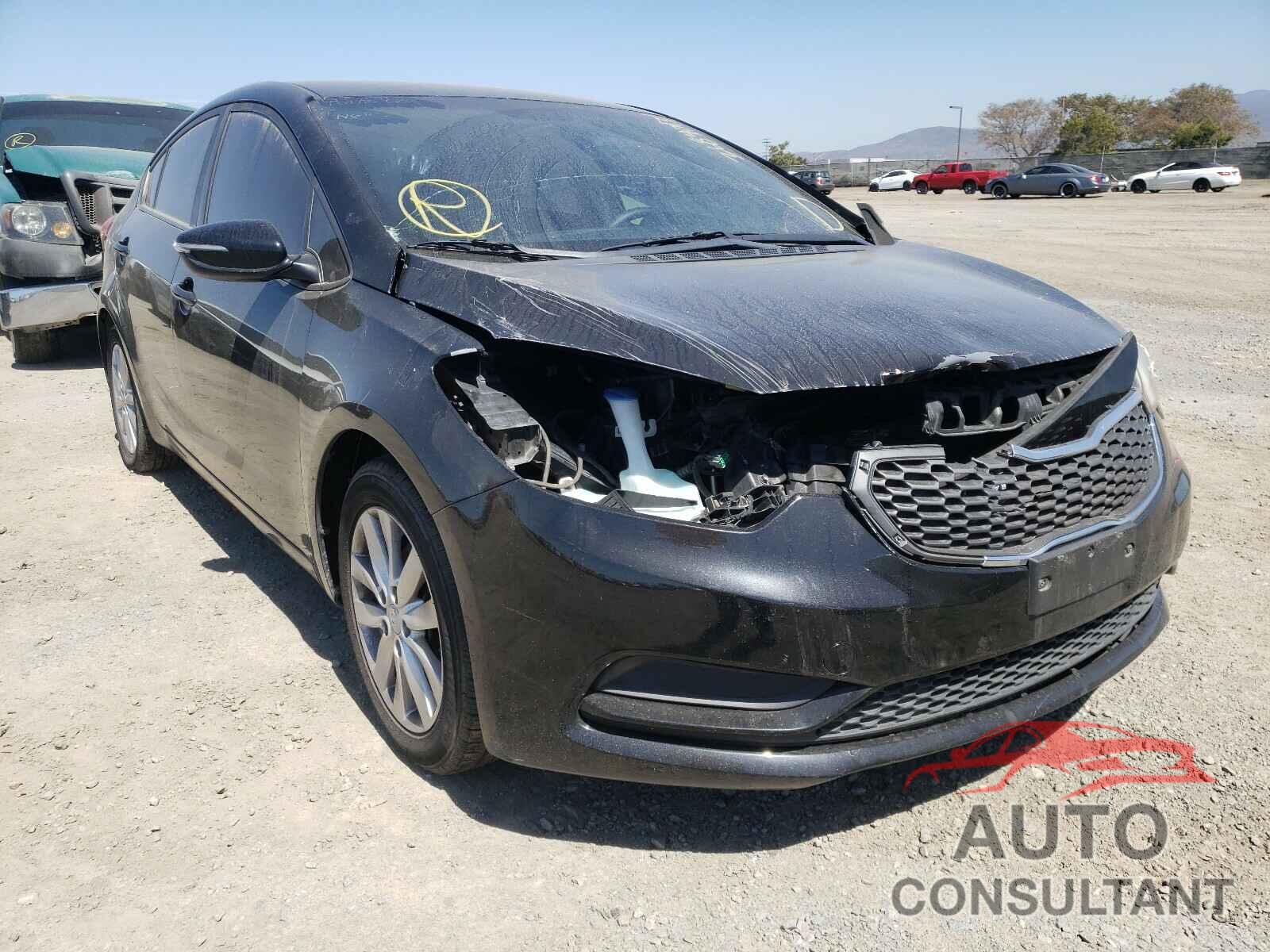 KIA FORTE 2016 - KNAFX4A61G5560040