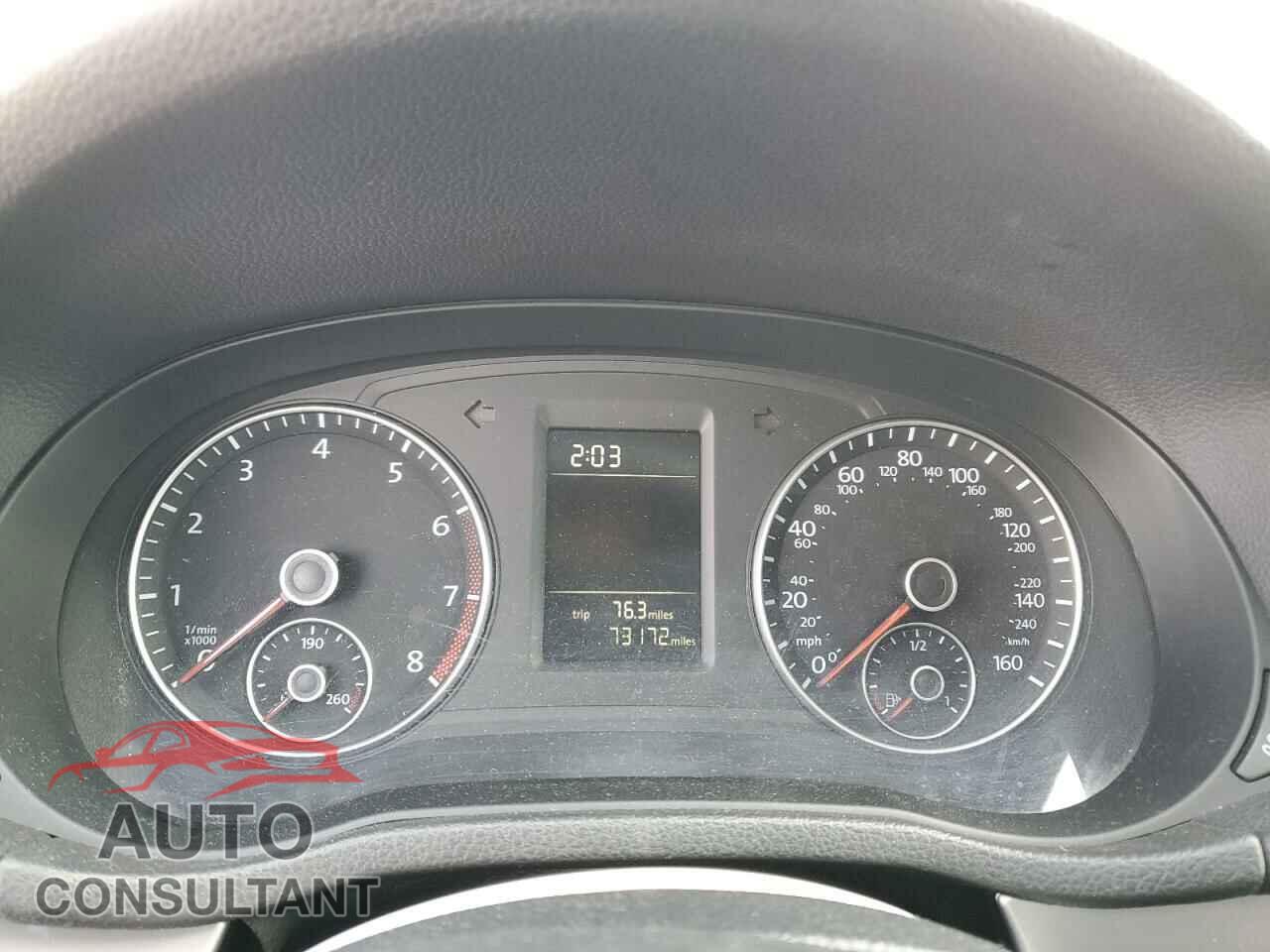 VOLKSWAGEN PASSAT 2015 - 1VWAT7A30FC105655