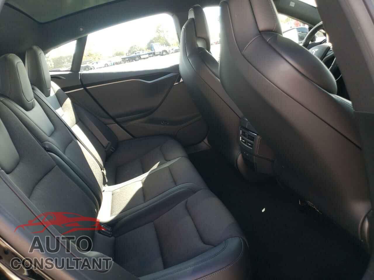 TESLA MODEL S 2018 - 5YJSA1E28JF277343