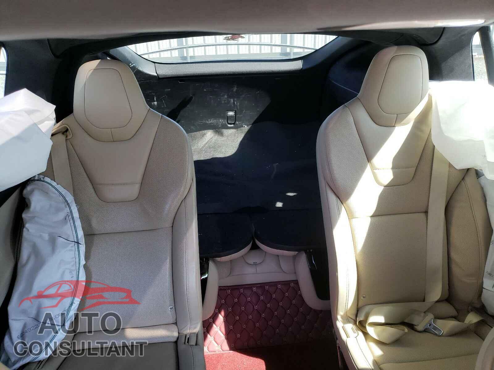 TESLA MODEL X 2016 - 5YJXCBE20GF003438