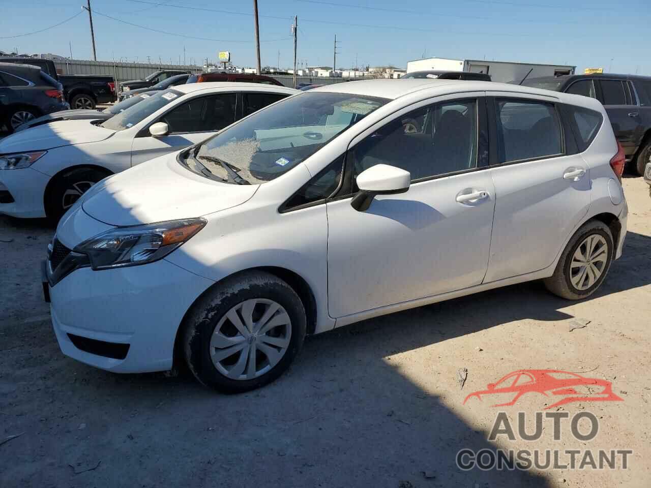 NISSAN VERSA 2018 - 3N1CE2CP7JL369853