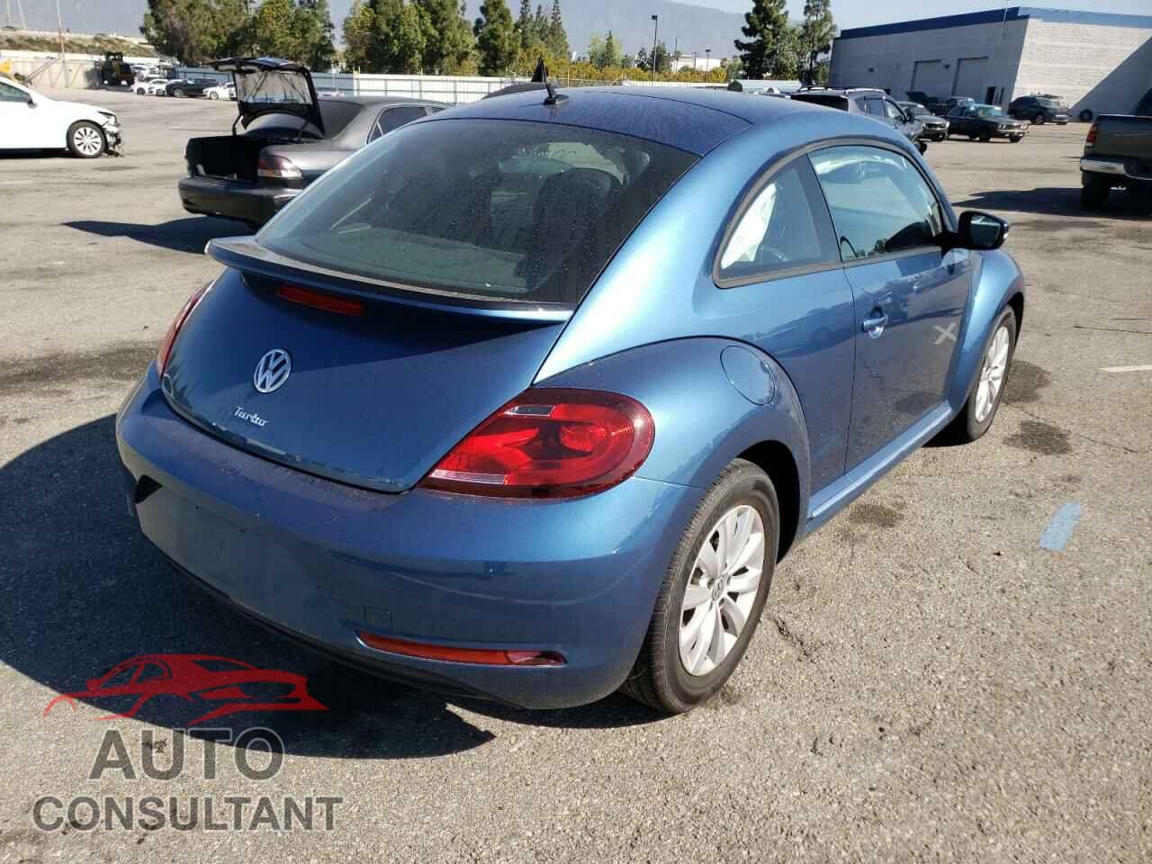 VOLKSWAGEN BEETLE 2019 - 3VWFD7AT1KM714989