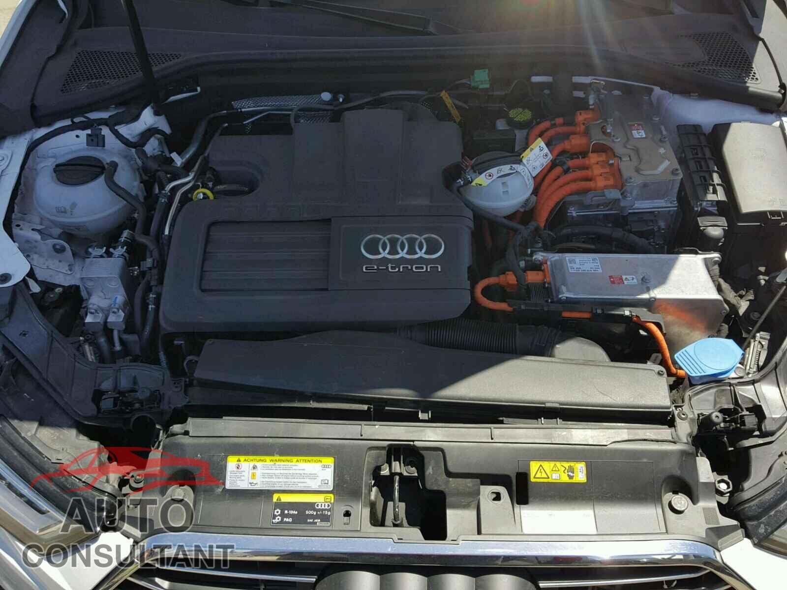 AUDI A3 2017 - WAUTPBFF0HA131982
