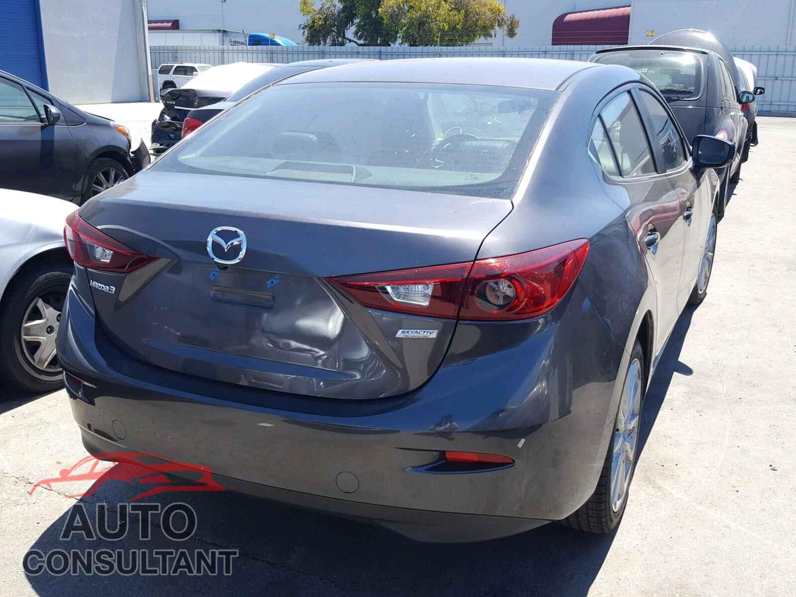 MAZDA 3 2017 - 3MZBN1V78HM125629