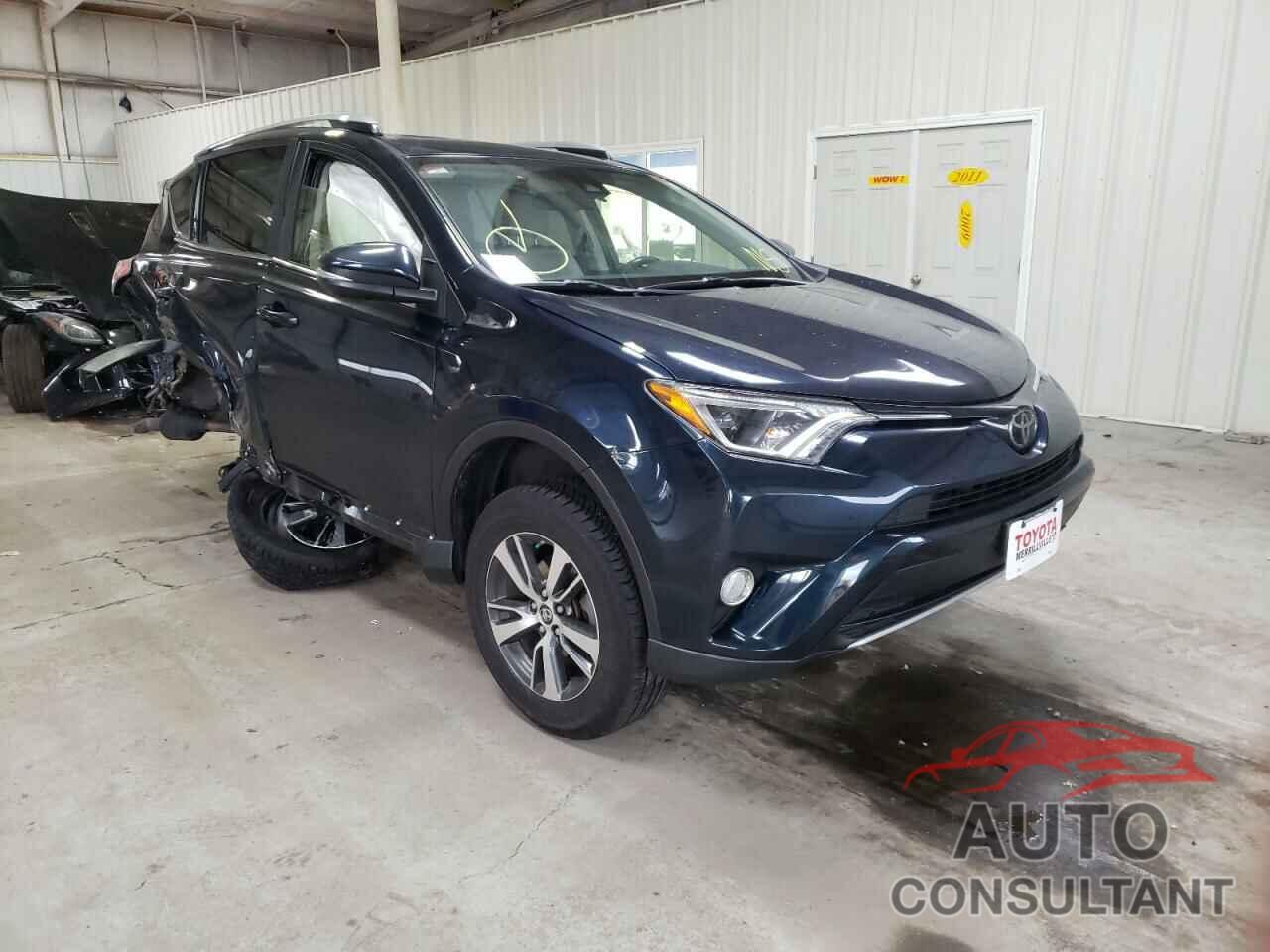 TOYOTA RAV4 2018 - JTMRFREV2JJ231508