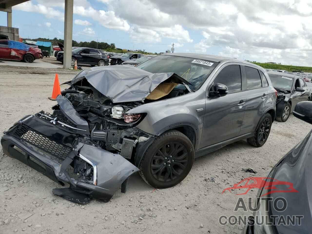 MITSUBISHI OUTLANDER 2018 - JA4AP3AU4JU005788