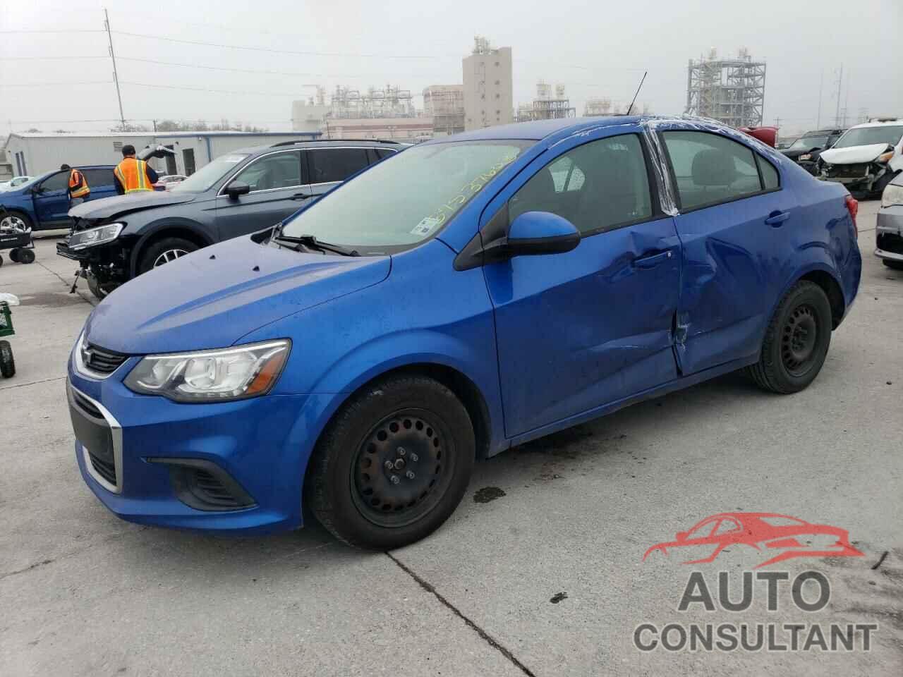 CHEVROLET SONIC 2017 - 1G1JB5SH0H4134955