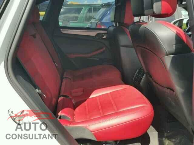 PORSCHE MACAN 2015 - WP1AB2A52FLB44045
