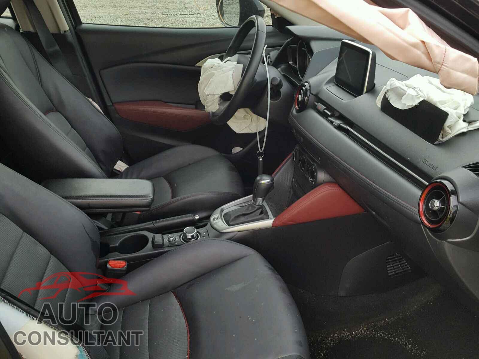 MAZDA CX-3 2017 - JM1DKFC70H0146367