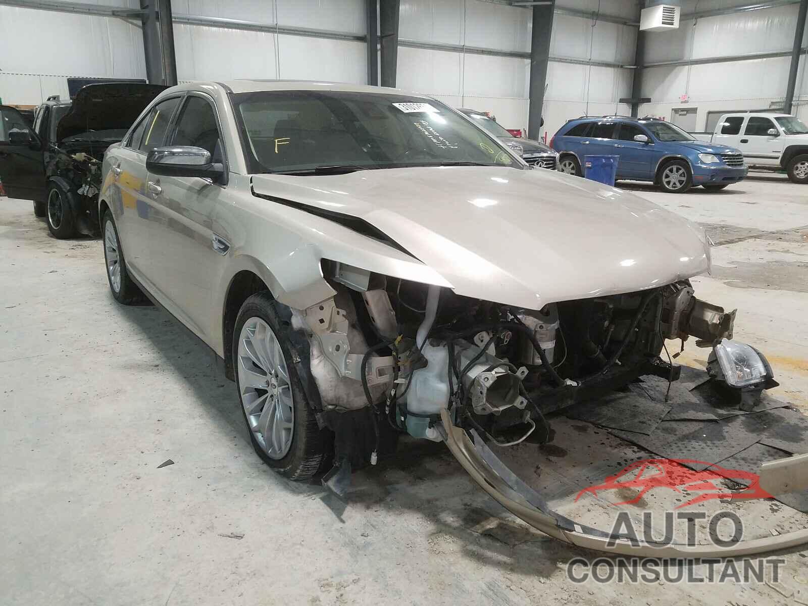 FORD TAURUS 2018 - 1FAHP2F88JG128427