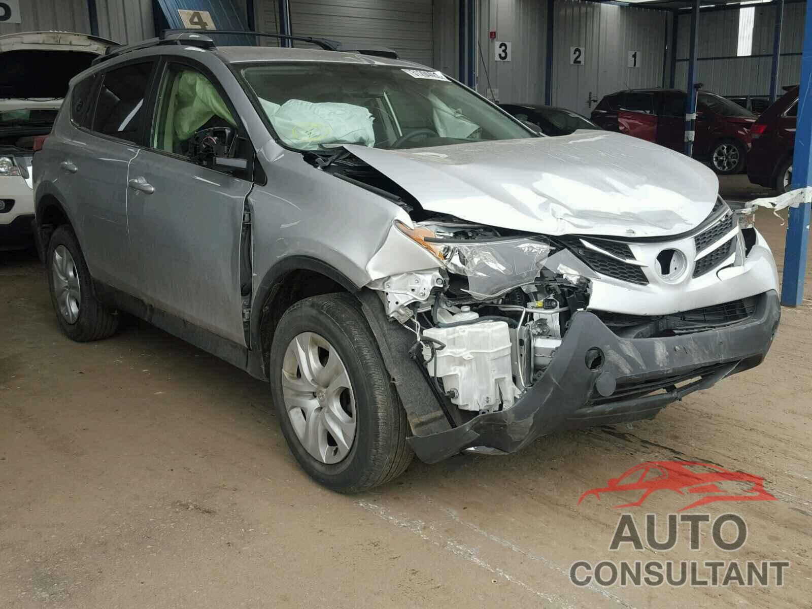 TOYOTA RAV4 2015 - JTMBFREV2FJ045136