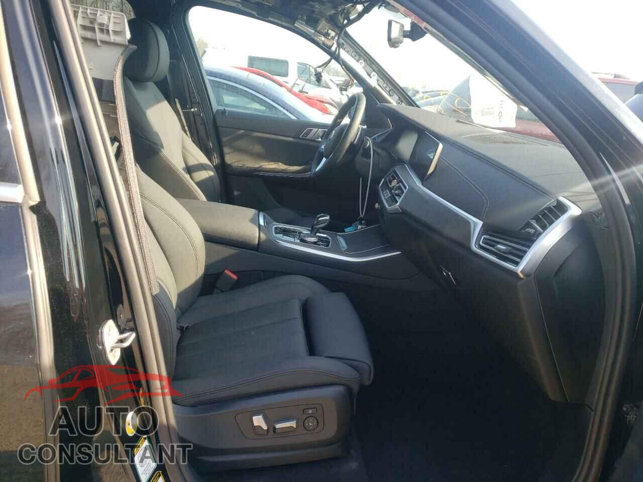 BMW X5 2021 - 5UXCR6C09M9E72265