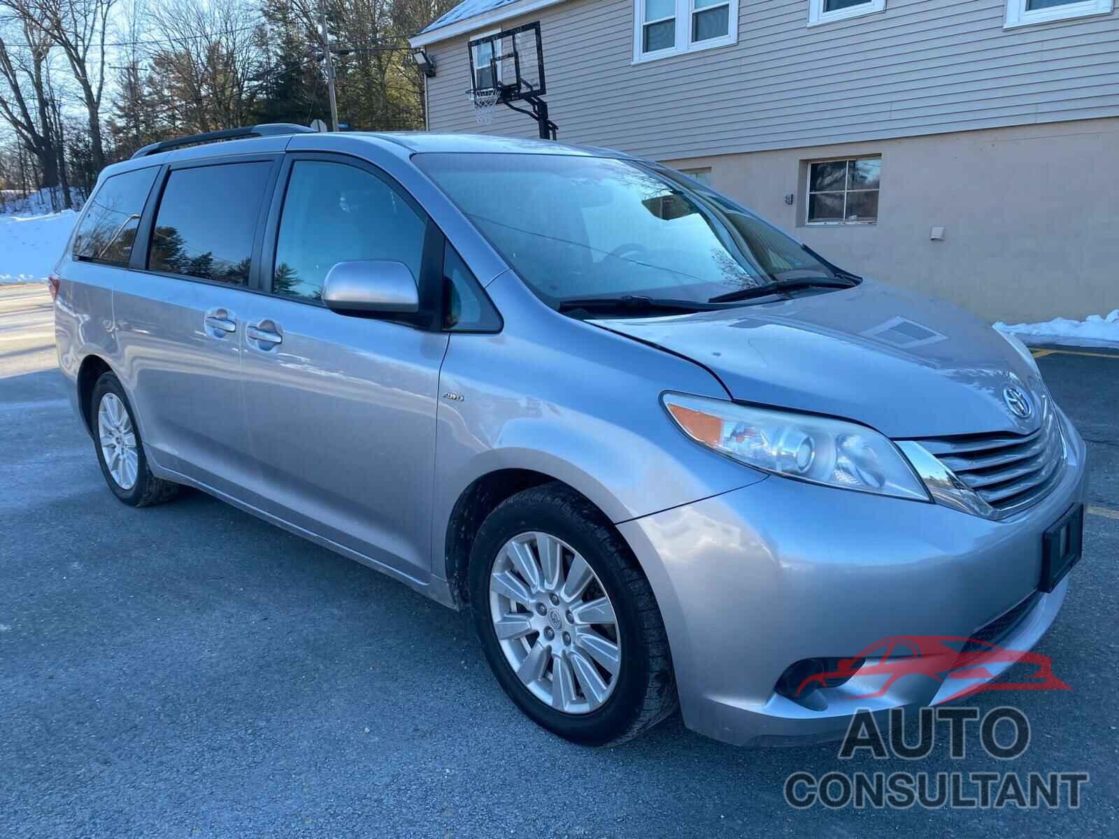 TOYOTA SIENNA 2017 - 5TDJZ3DC7HS153158