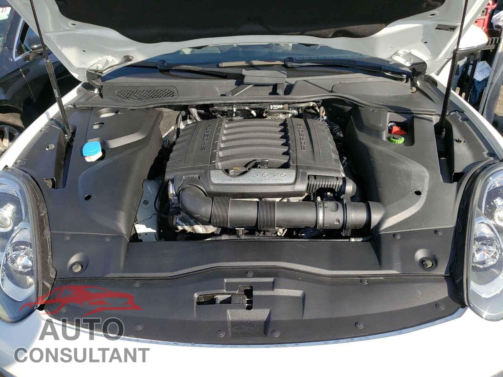 PORSCHE CAYENNE 2018 - WP1AA2A29JKA04341